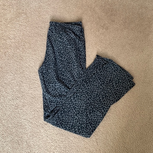 Gilligan & O'Malley Black Leopard Pajama Pants - Picture 1 of 1